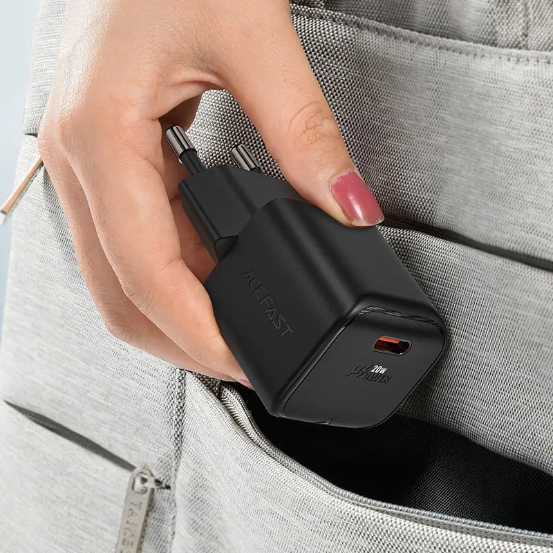 ACEFAST A73 mini PD20W GaN wall charger